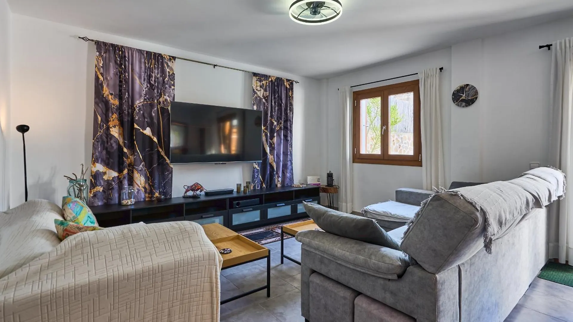 Peral Cas Concos Holiday home